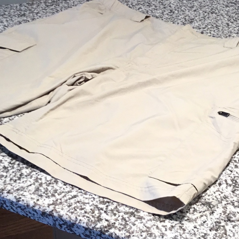 Columbia  shorts